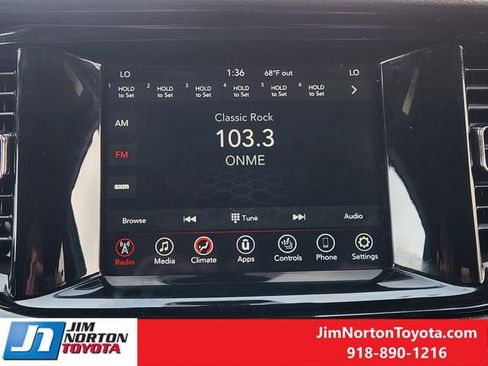 Used 2024 Dodge Durango GT image 17