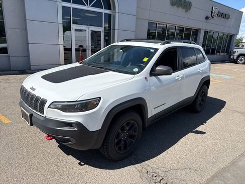 Used 2020 Jeep Cherokee Trailhawk AWD/4WD image 1