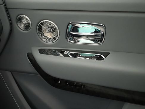 Used 2024 Rolls-Royce Cullinan w/ Cullinan Package AWD/4WD image 31