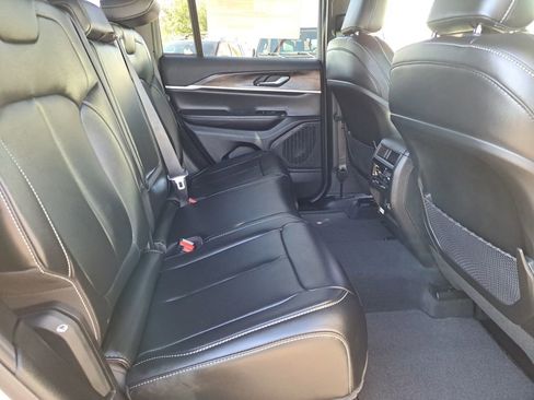 New 2025 Jeep Grand Cherokee Limited image 5