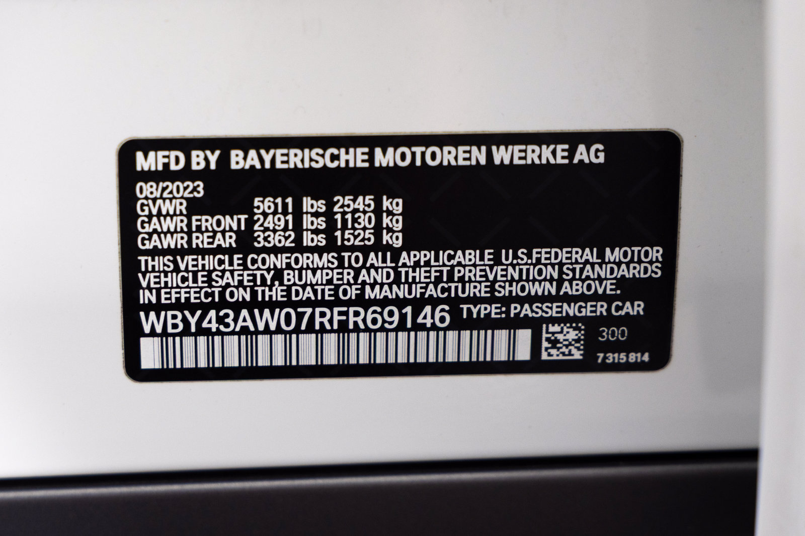 Certified 2024 BMW i4 eDrive35 w/ Premium Package RWD image 32