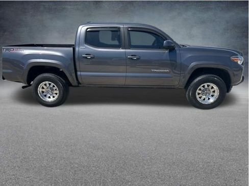 Used 2021 Toyota Tacoma SR5 RWD image 5