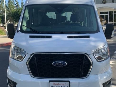 Used 2022 Ford Transit 350 XLT image 2