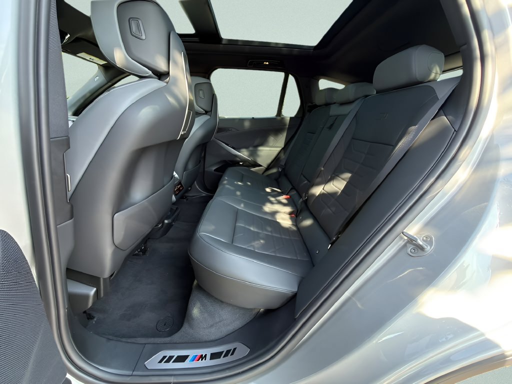 New 2027 BMW X5 M xDrive40i w/ M Sport Professional Package AWD/4WD image 20