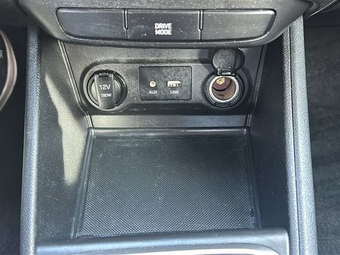 Used 2019 Hyundai Accent SE FWD image 25