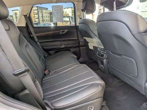 Used 2023 Genesis GV80 2.5T image 33