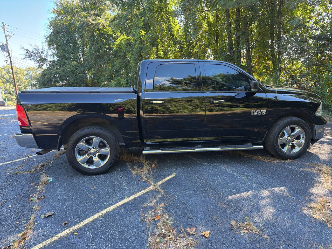 Used 2015 RAM 1500 Big Horn RWD image 5