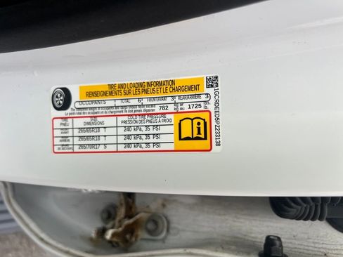 Used 2023 Chevrolet Silverado 1500 RST image 30