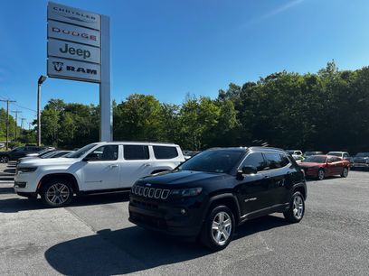Used 2022 Jeep Compass Latitude w/ Convenience Group