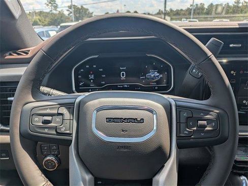New 2025 GMC Sierra 2500 Denali w/ Denali Reserve Package image 31