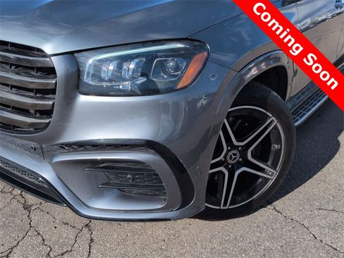 Used 2024 Mercedes-Benz GLS 450 4MATIC image 10