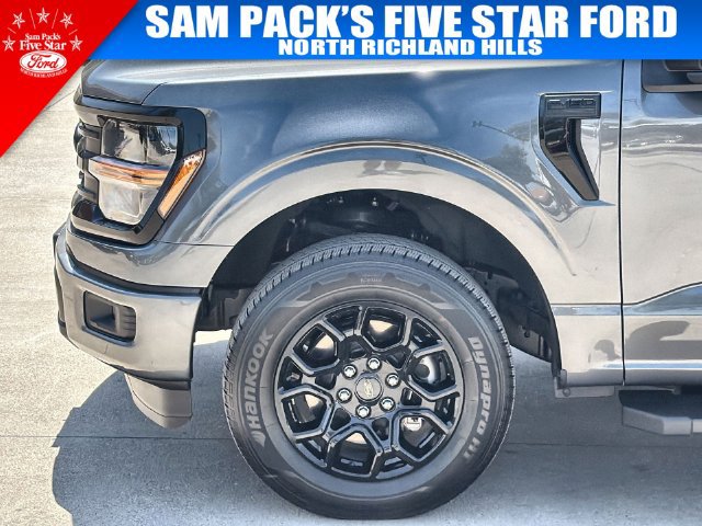 Used 2026 Ford F150 XLT w/ XLT Black Appearance Package RWD image 12