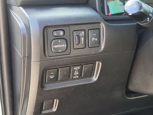 Used 2016 Toyota 4Runner Limited image 18