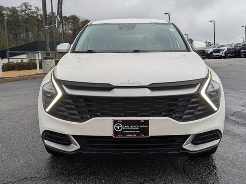 Used 2024 Kia Sportage LX image 2