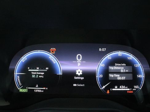 Certified 2025 Toyota Sienna XLE Woodland Edition AWD/4WD image 33