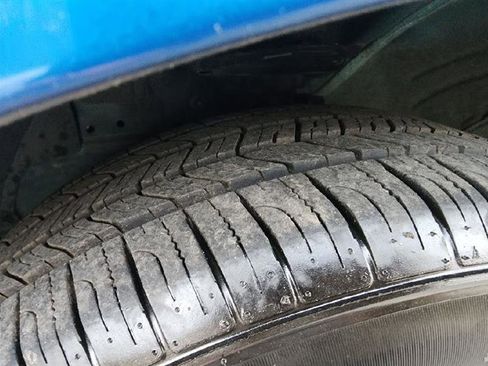 Used 2015 Honda Civic LX image 9