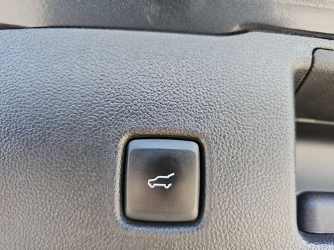 Used 2022 Ford Escape SEL w/ Technology Package AWD/4WD image 13