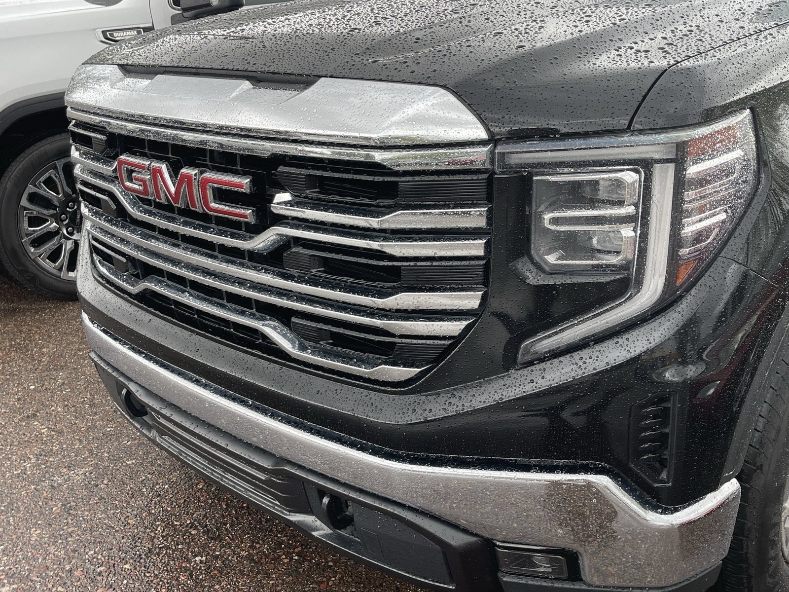 Used 2023 GMC Sierra 1500 SLT w/ SLT Convenience Package AWD/4WD image 6