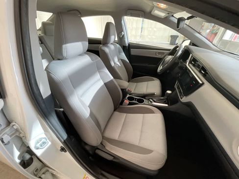 Used 2017 Toyota Corolla LE FWD image 23