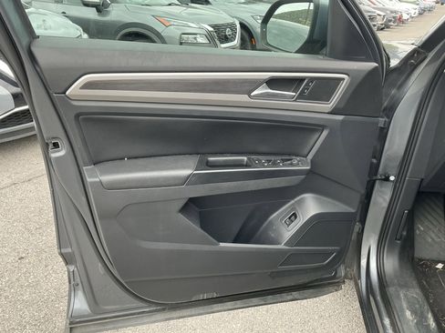 Used 2021 Volkswagen Atlas SEL image 15