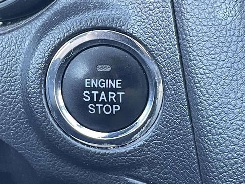 Used 2017 Subaru Outback 2.5i Limited image 31