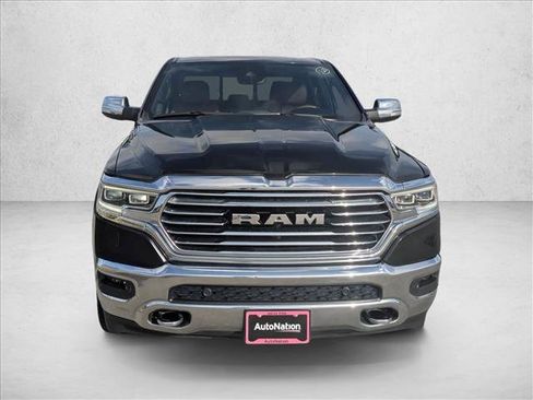 Used 2022 RAM 1500 Limited AWD/4WD image 2