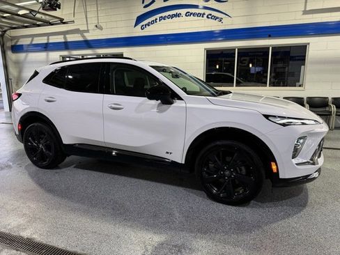 New 2025 Buick Envision Sport Touring image 15