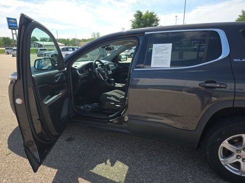 Used 2018 GMC Acadia SLE AWD/4WD image 8