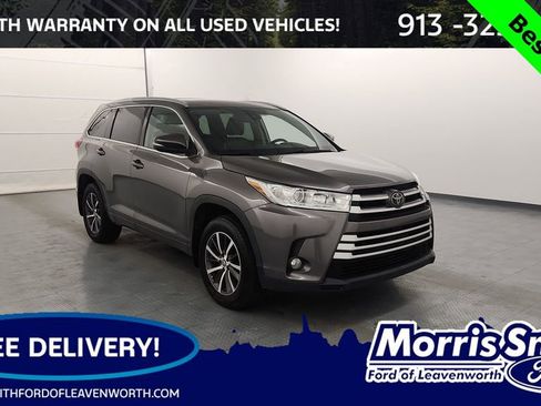 Used 2018 Toyota Highlander XLE image 1