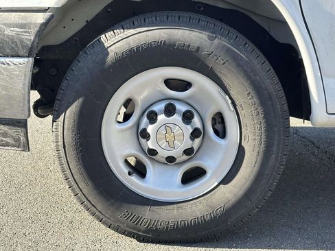 New 2025 Chevrolet Express 3500 w/ Power Convenience Package image 7