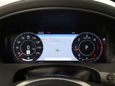 Used 2019 Jaguar F-PACE R-Sport image 29