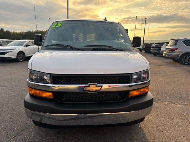 Used 2025 Chevrolet Express 2500 w/ Driver Convenience Package RWD image 2
