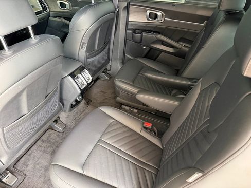 Used 2025 Kia Sorento SX Prestige AWD/4WD image 27