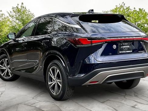 Used 2025 Lexus RX 350 Premium w/ Accessory Package AWD/4WD image 4