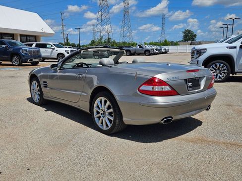 Used 2007 Mercedes-Benz SL 550 image 3