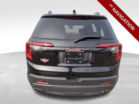 Used 2023 GMC Acadia SLE w/ Driver Convenience Package image 9