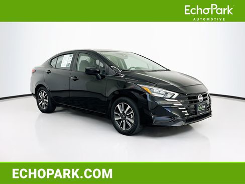 Used 2025 Nissan Versa SV FWD image 1