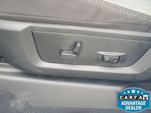 Used 2024 RAM 2500 Big Horn image 31