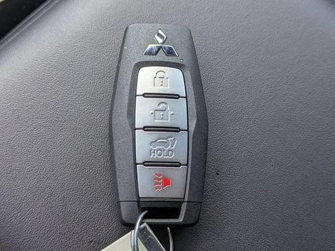 New 2026 Mitsubishi Outlander SEL Black Edition FWD image 34