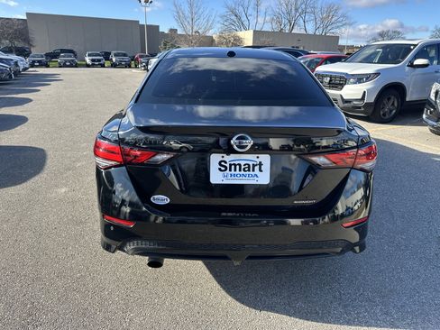 Used 2023 Nissan Sentra SR w/ Midnight Edition Package image 6