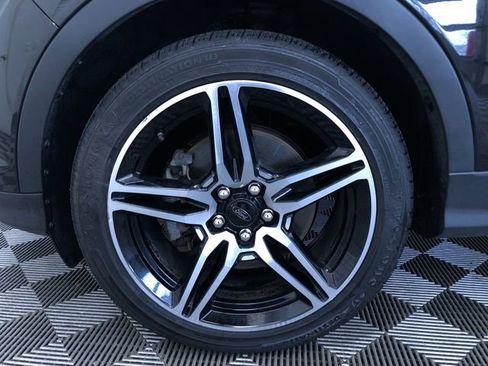 Used 2019 Ford Escape SEL w/ SEL Sport Appearance Package image 17