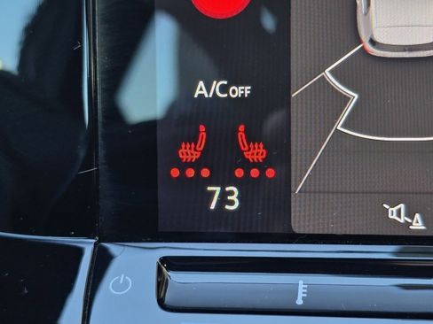 Used 2022 Volkswagen GTI SE image 34