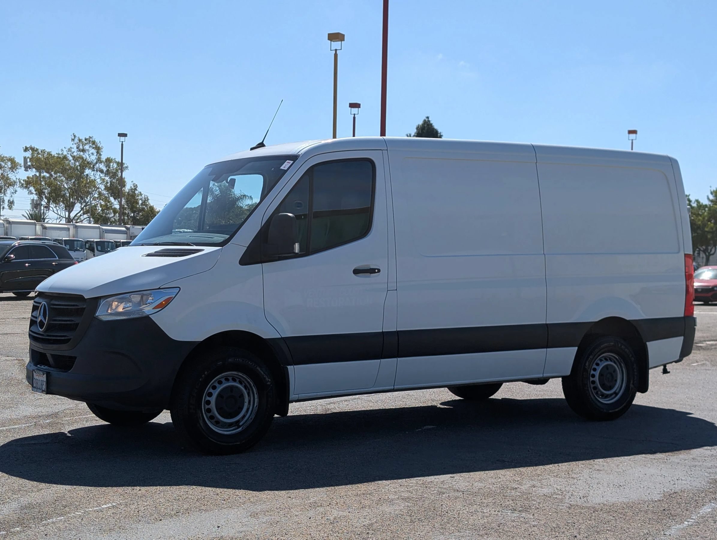 Used 2022 Mercedes-Benz Sprinter 1500 image 3