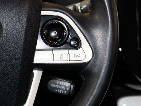 Used 2019 Toyota Prius Prime Plus FWD image 28