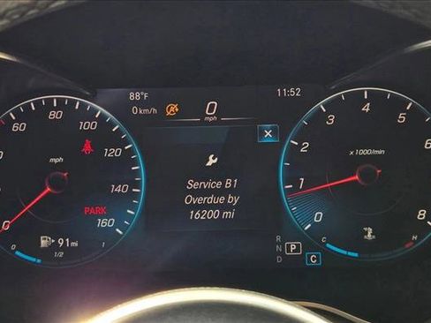 Used 2022 Mercedes-Benz GLC 300 4MATIC image 10