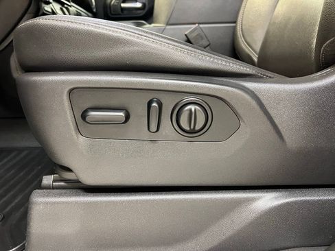 Used 2021 Chevrolet Silverado 2500 LTZ w/ LTZ Plus Package image 18