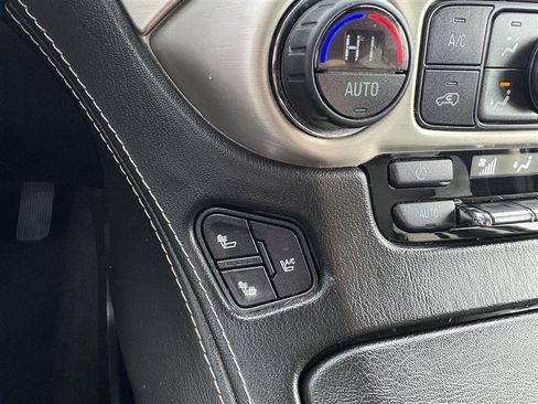 Used 2015 GMC Yukon Denali w/ Open Road Package image 22