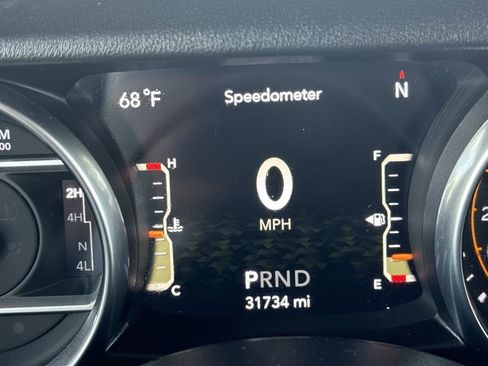 Used 2021 Jeep Wrangler Unlimited Sahara w/ Uconnect 4C Nav & Sound Group image 11