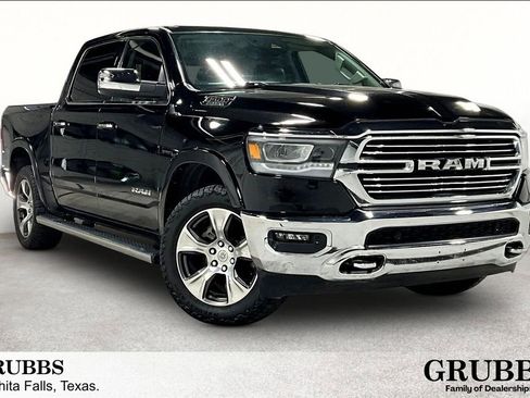 Used 2022 RAM 1500 Laramie AWD/4WD image 1