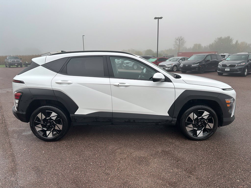 Used 2025 Hyundai Kona SEL AWD/4WD image 34